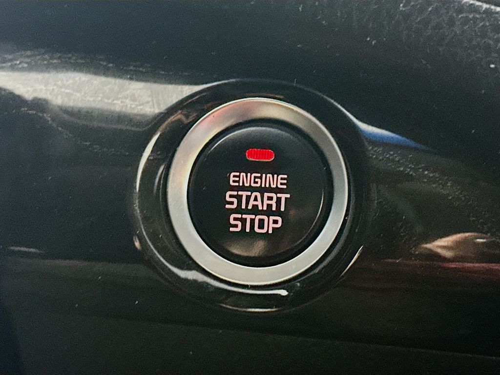 Used 2014 Silver Kia SX image 27