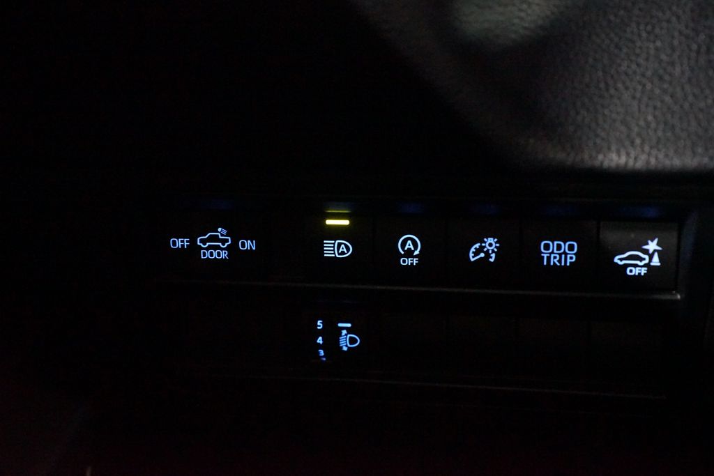 Thumbnail: 2024 Toyota Tundra - 25