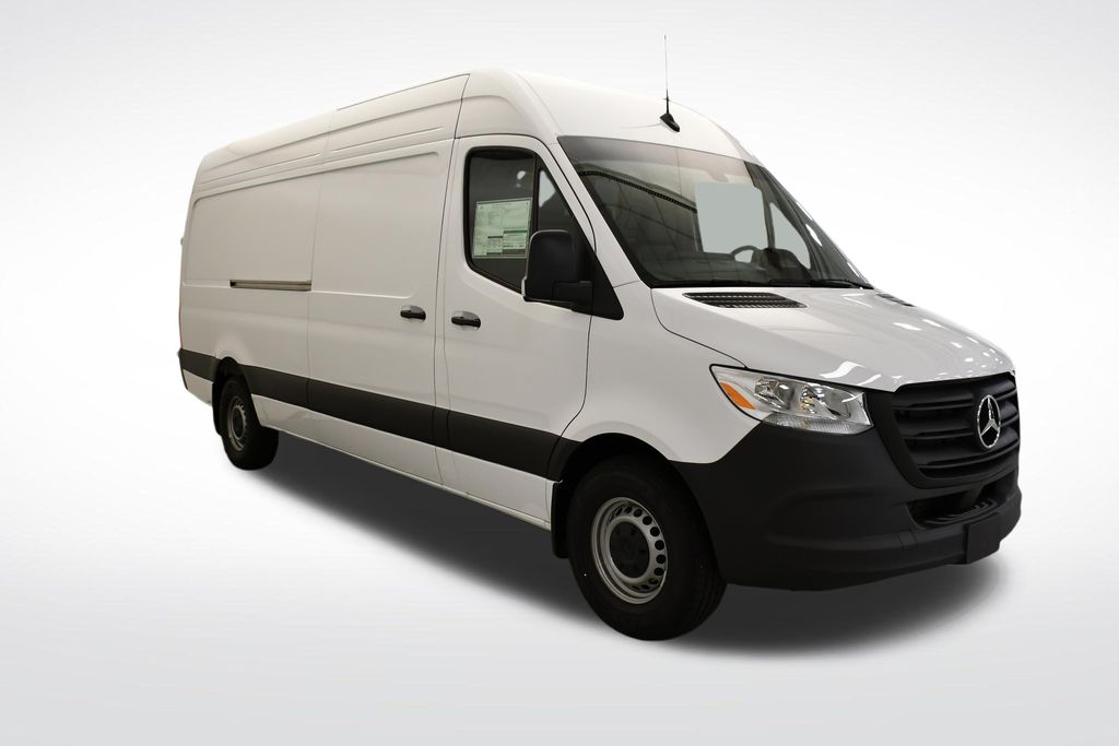 Thumbnail: 2026 Mercedes-Benz Sprinter - 3