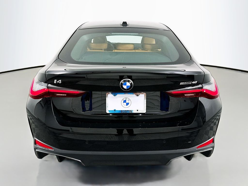 Thumbnail: 2026 BMW i4 - 6