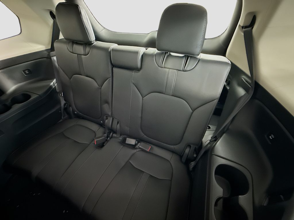 Thumbnail: 2026 Honda Pilot - 24