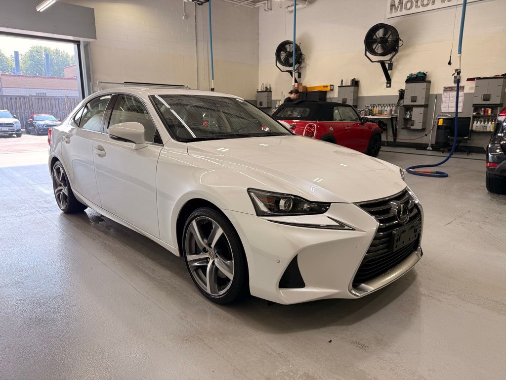 Thumbnail: 2017 Lexus IS - 7