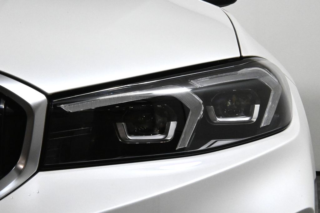 Thumbnail: 2025 BMW 3 Series - 11