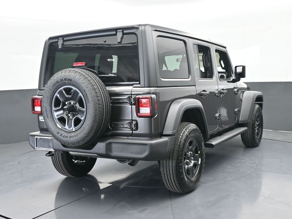 New 2026 Granite Crystal Metallic Clearcoat Jeep Sport image 5