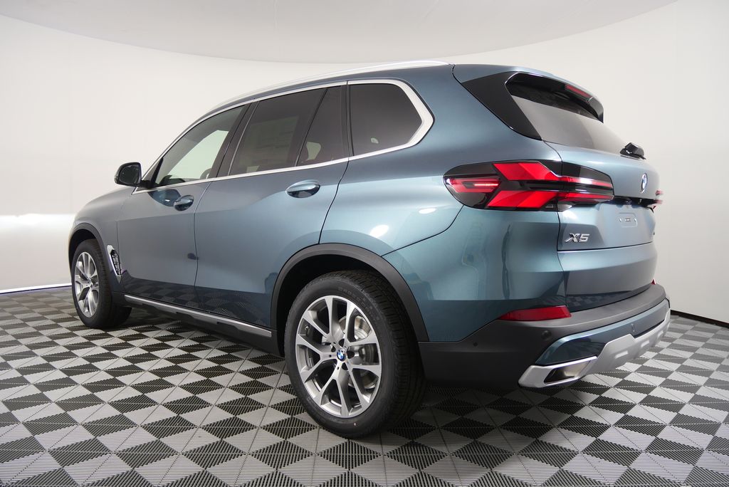 Thumbnail: 2026 BMW X5 - 5