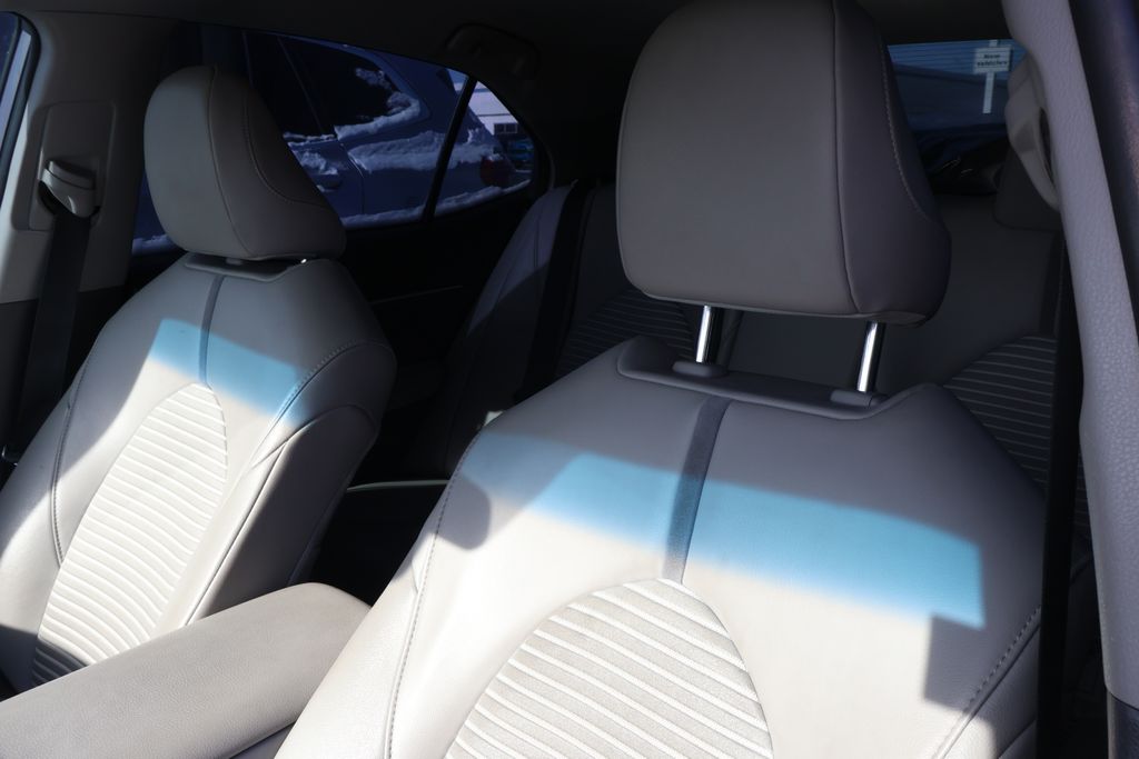 Thumbnail: 2020 Toyota Camry - 13