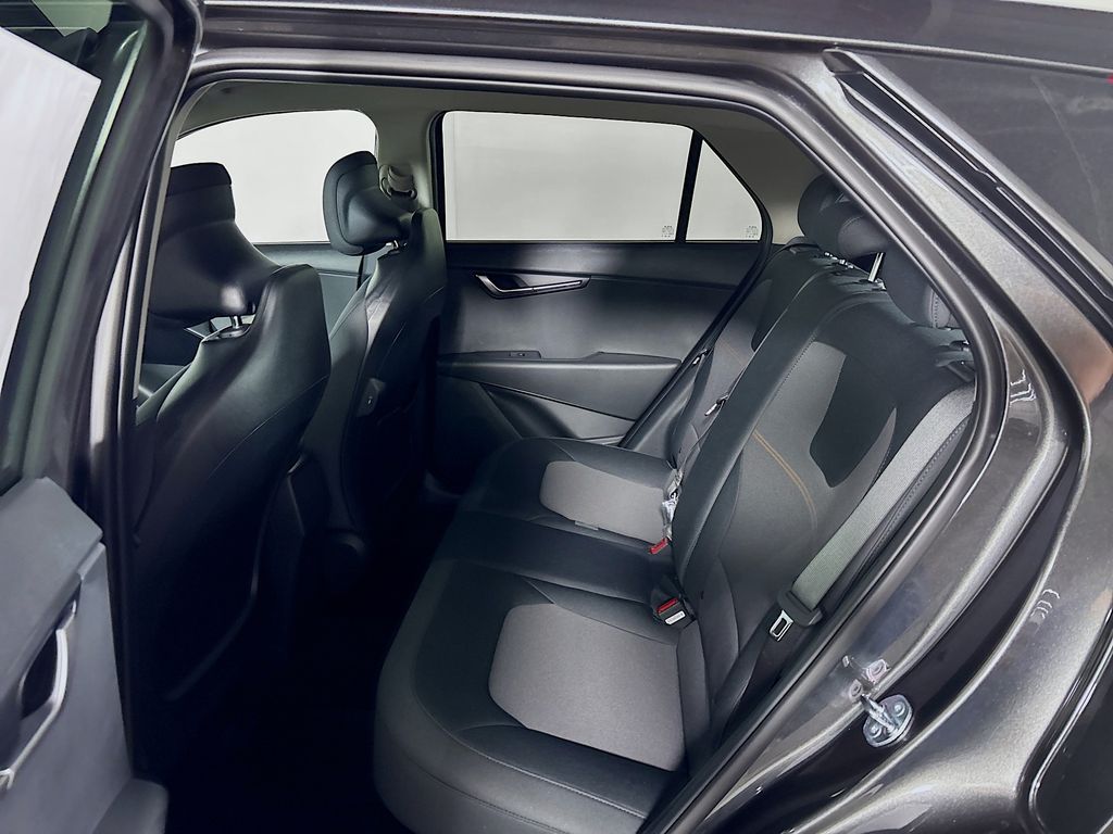 2025 Kia Niro LX