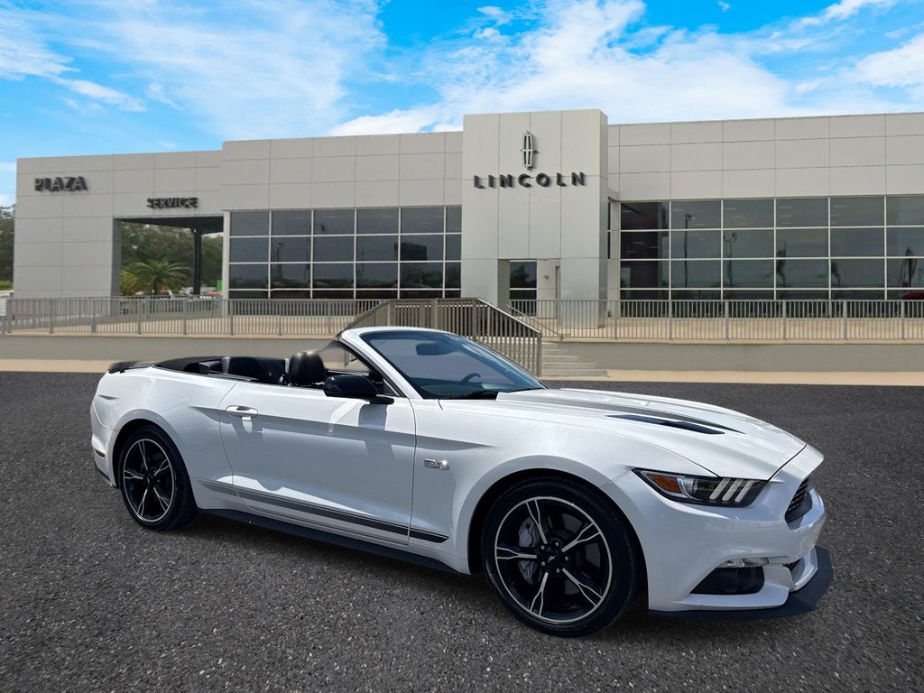 White Platinum Metallic Tri-Coat 2017 Ford Mustang Convertible Rear-Wheel Drive 6-Speed Automatic
