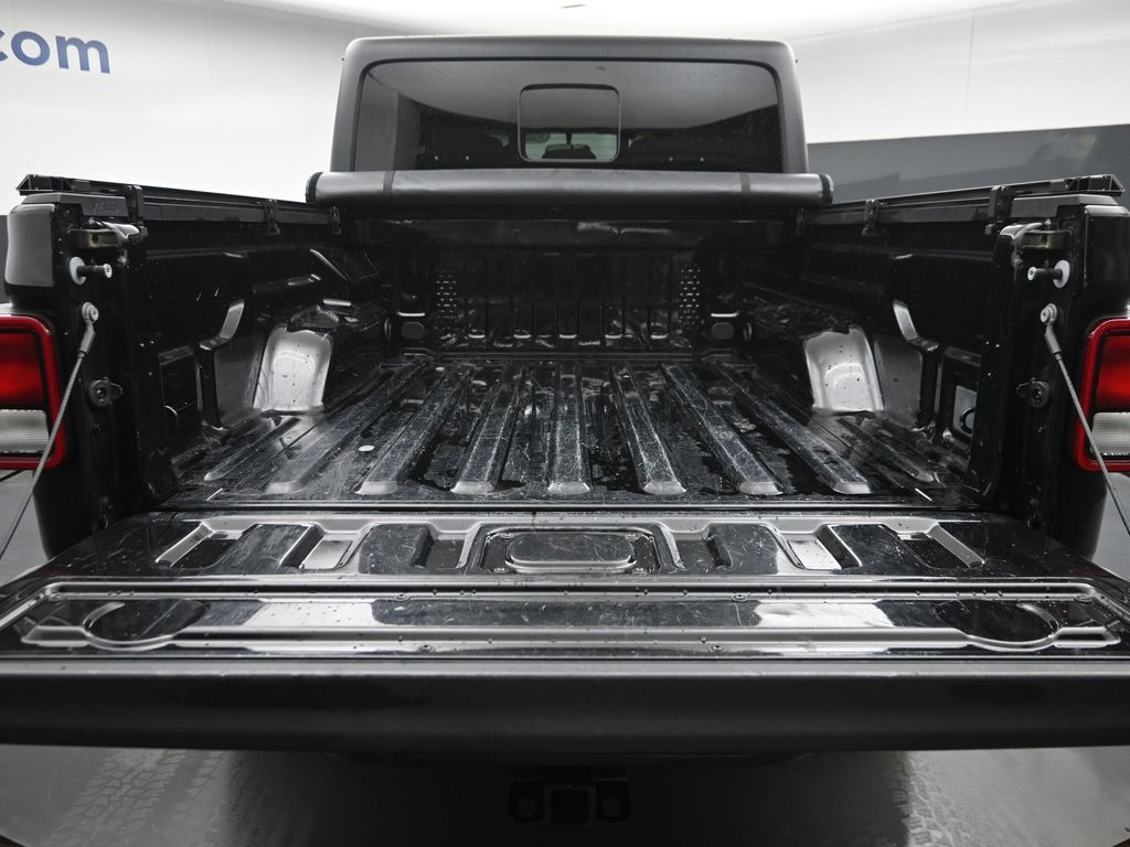 Certified Used 2023 Black Jeep Sport image 9