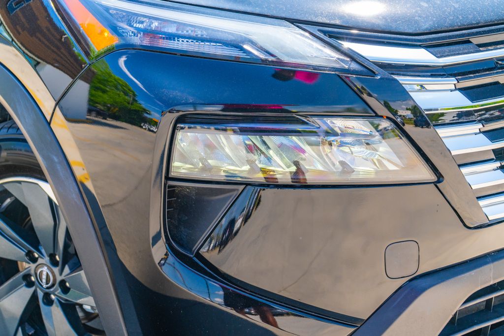 2024 Nissan Rogue SV - 6