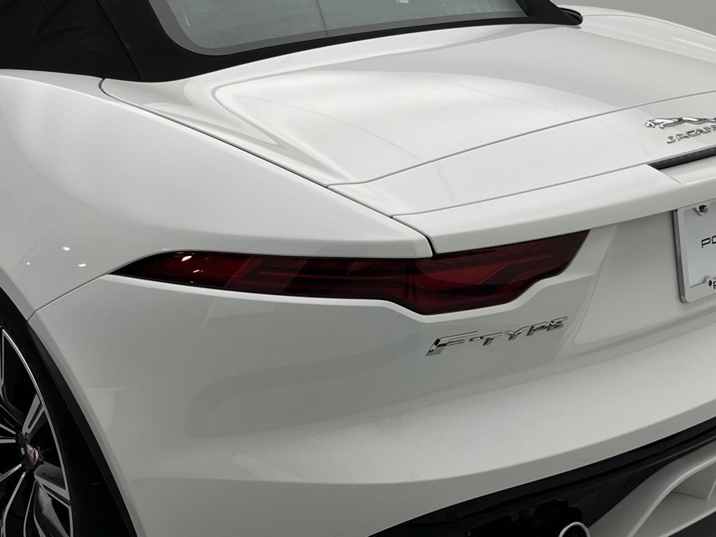 Thumbnail: 2021 Jaguar F-Type - 27