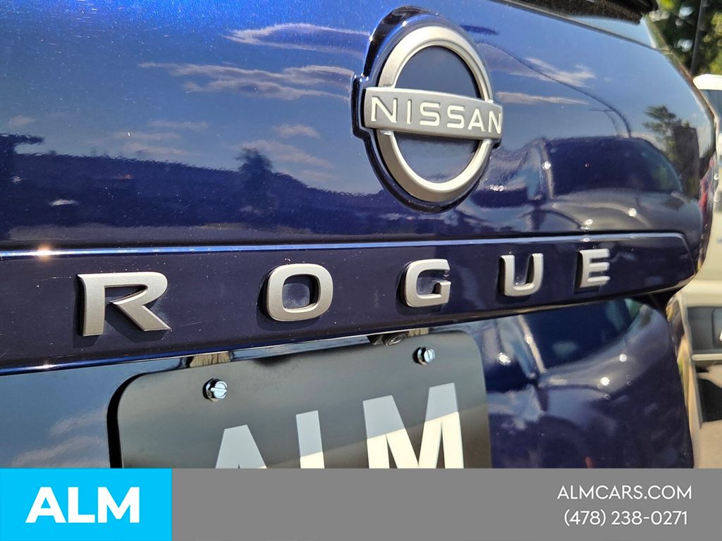 Used 2025 Blue Nissan SV image 12