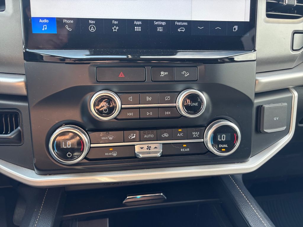 2022 Ford Expedition XLT Green at Grove City Ford