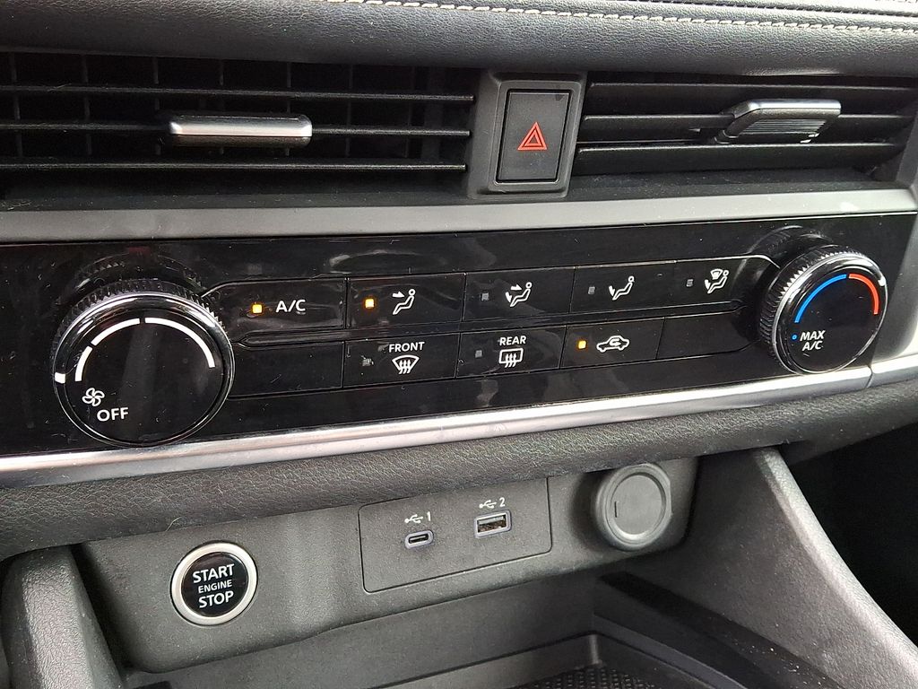 2023 Nissan Rogue — photo 15
