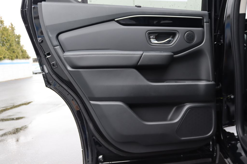 Thumbnail: 2025 Honda Pilot - 11