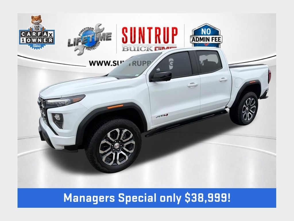 Summit White 2024 GMC Canyon AT4 Crew Cab 4WD Pickup Truck Four-Wheel Drive 8-Speed Automatic