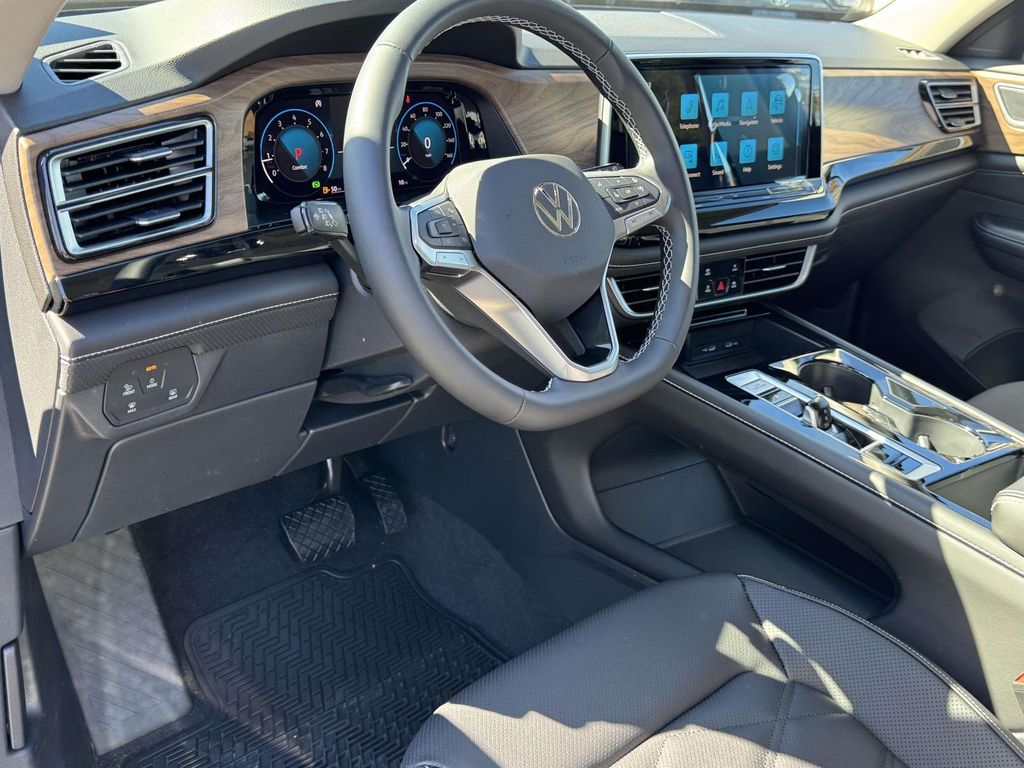 New 2026 Black Volkswagen 2.0T SE w/Technology image 2