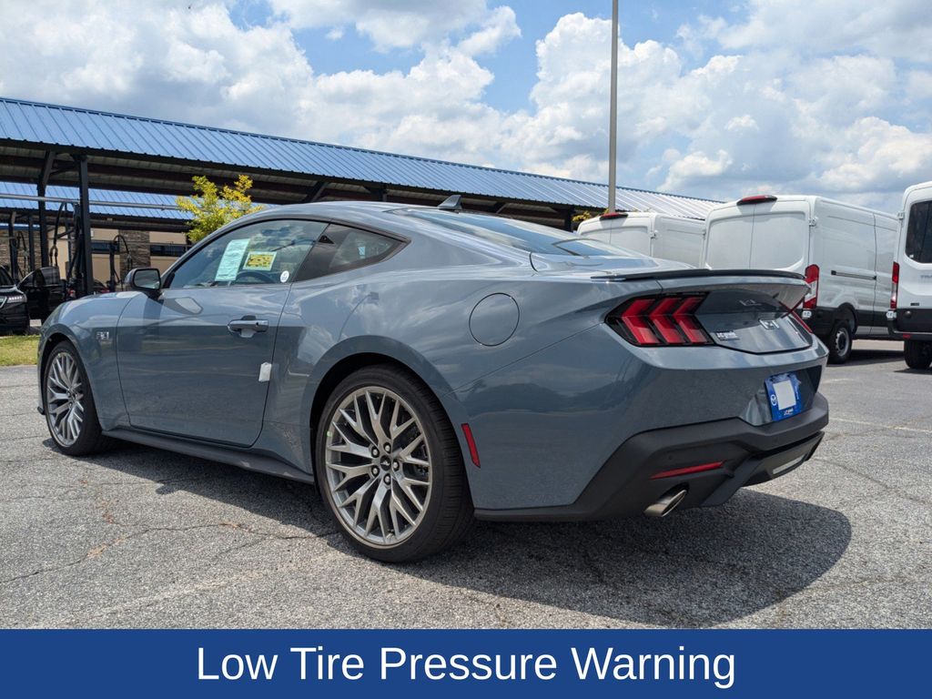 2025 Ford Mustang GT Premium Fastback