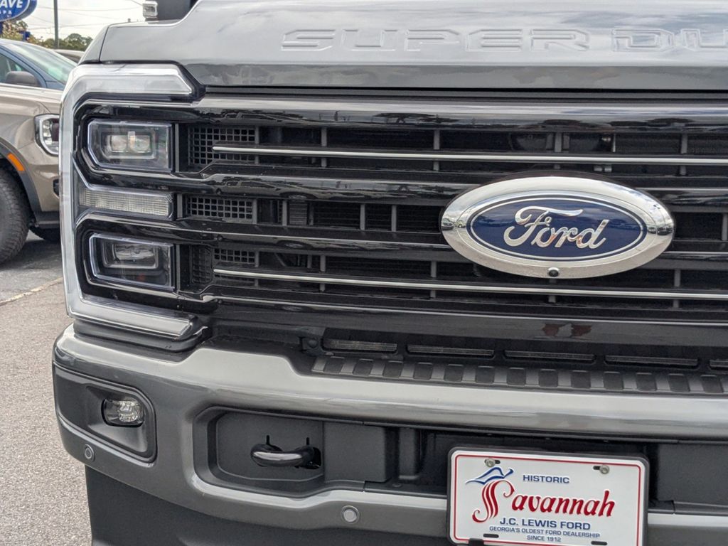 2026 Ford Super Duty F-250 SRW Platinum