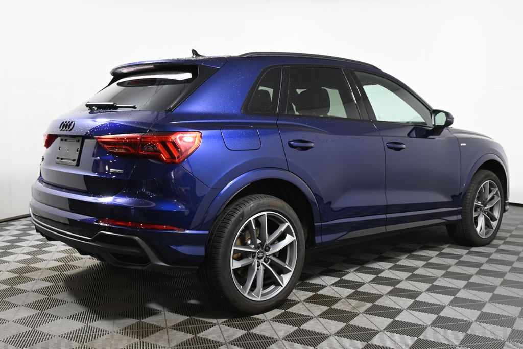 Thumbnail: 2025 Audi Q3 - 7