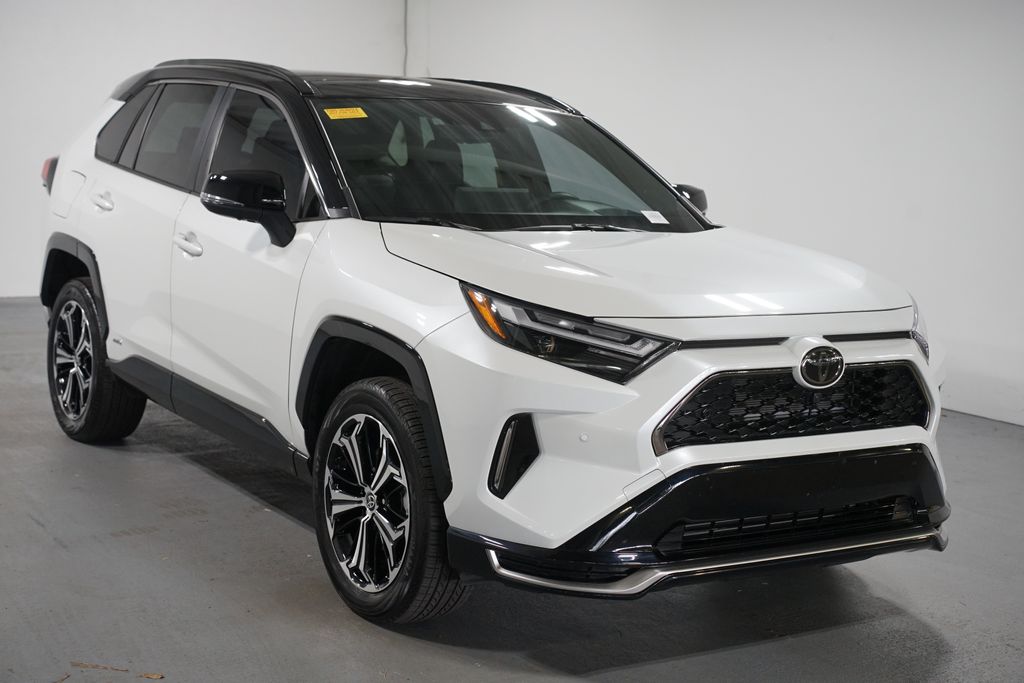 Thumbnail: 2025 Toyota RAV4 - 3