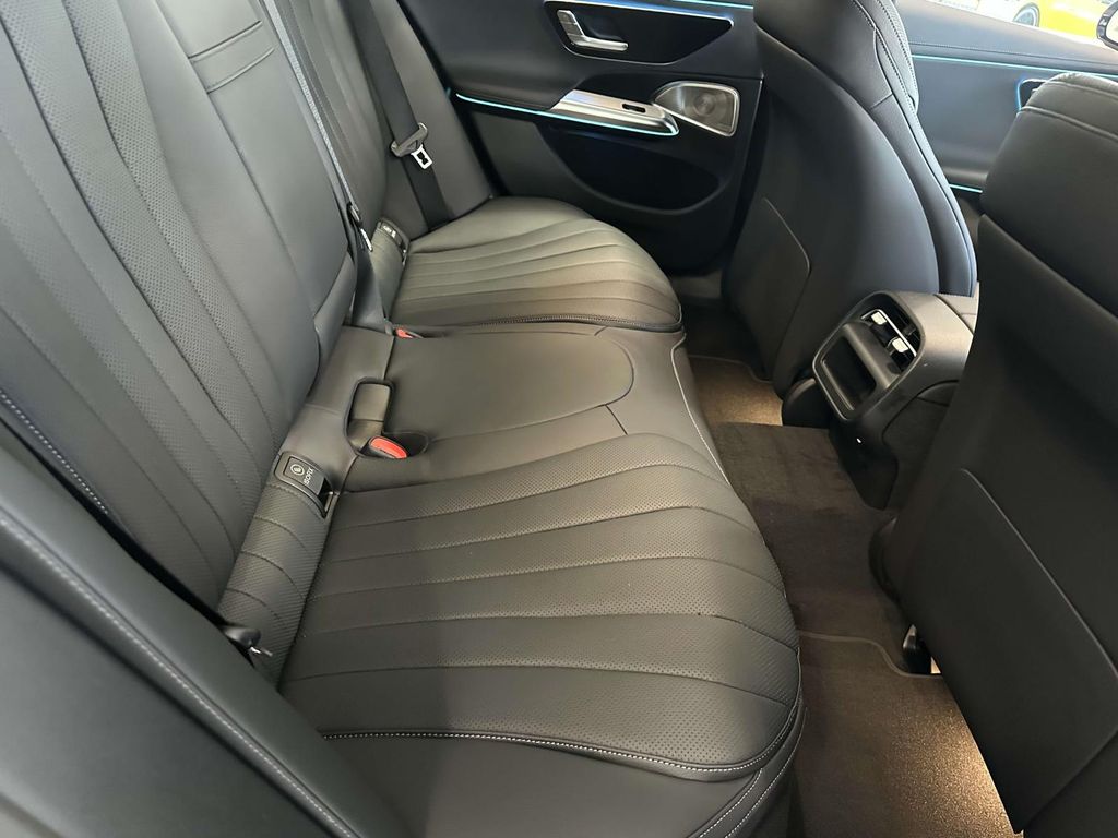 2025 Mercedes-Benz E-Class E 450 16
