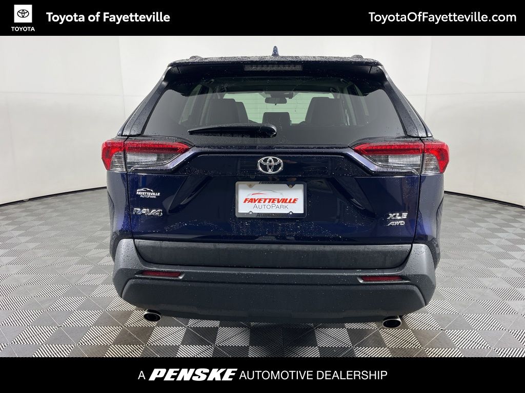 Thumbnail: 2021 Toyota RAV4 - 11