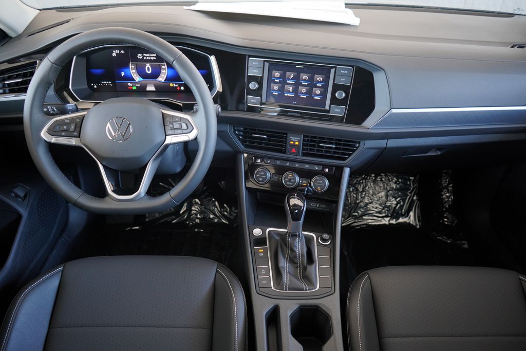 2024 Volkswagen Jetta SE 11