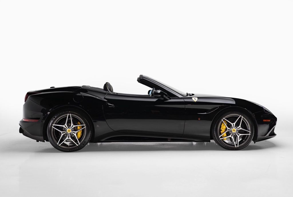 2017 Ferrari California - Thumbnail 6