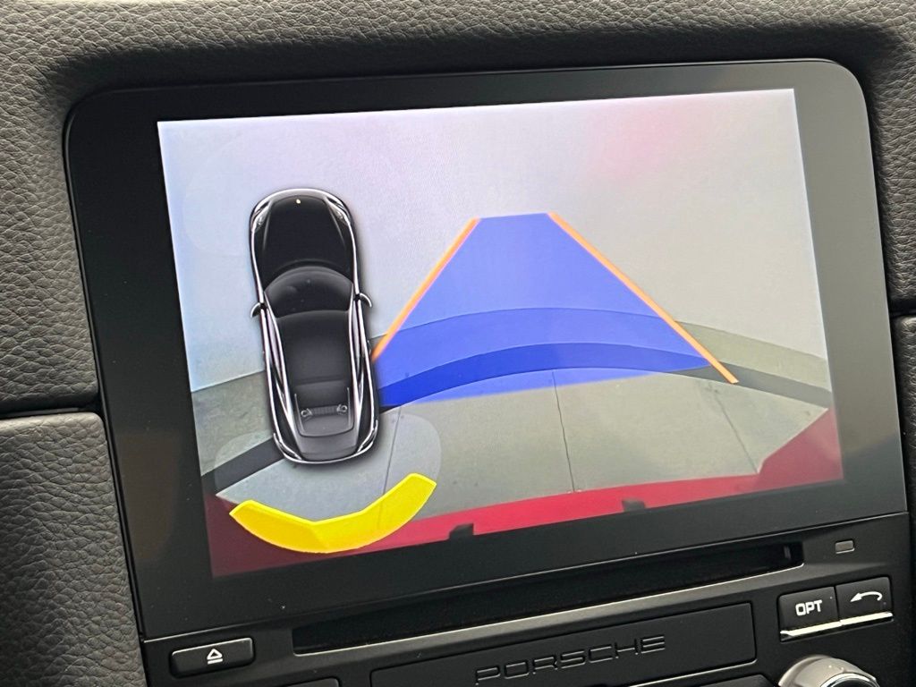 Thumbnail: 2018 Porsche 718 Cayman - 16