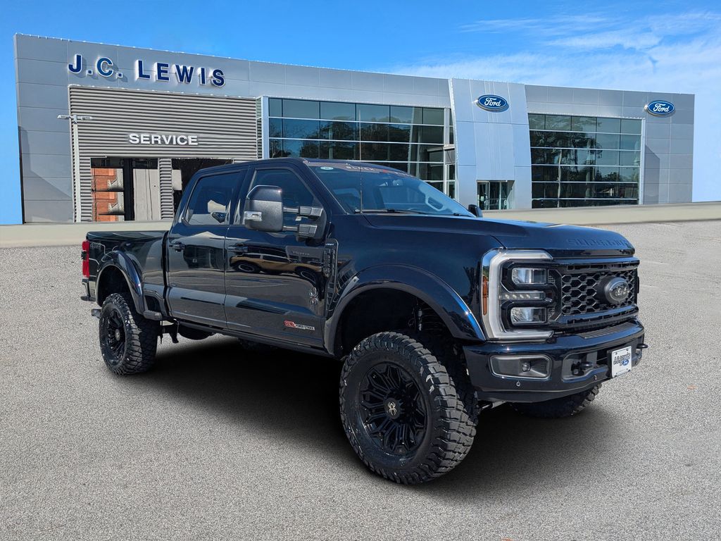 2025 Ford F-250 Black Widow