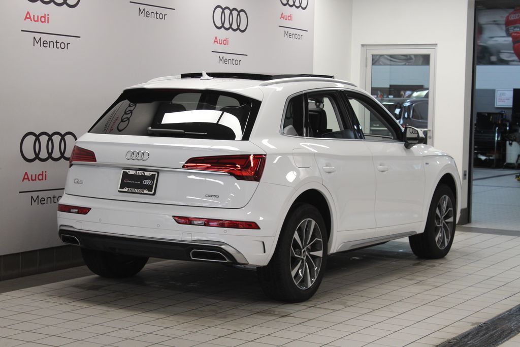 Thumbnail: 2024 Audi Q5 - 6