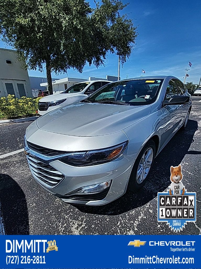 Silver Ice Metallic 2020 Chevrolet Malibu Sedan Front-Wheel Drive Continuously Variable Transmission
