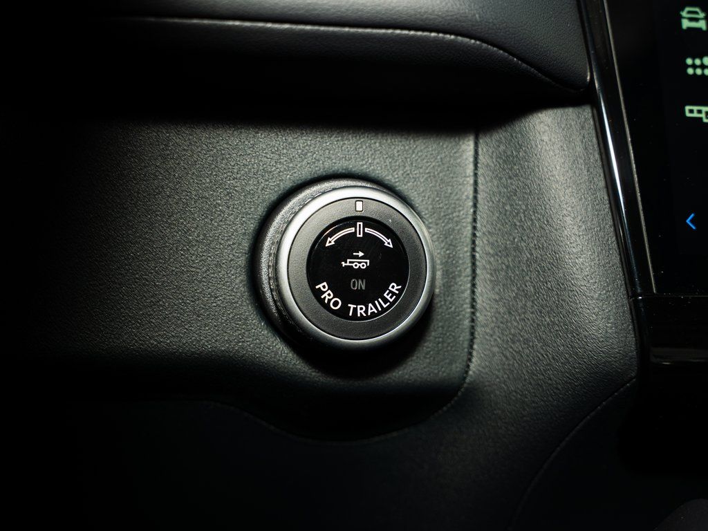 New 2026 White Lincoln Reserve image 32