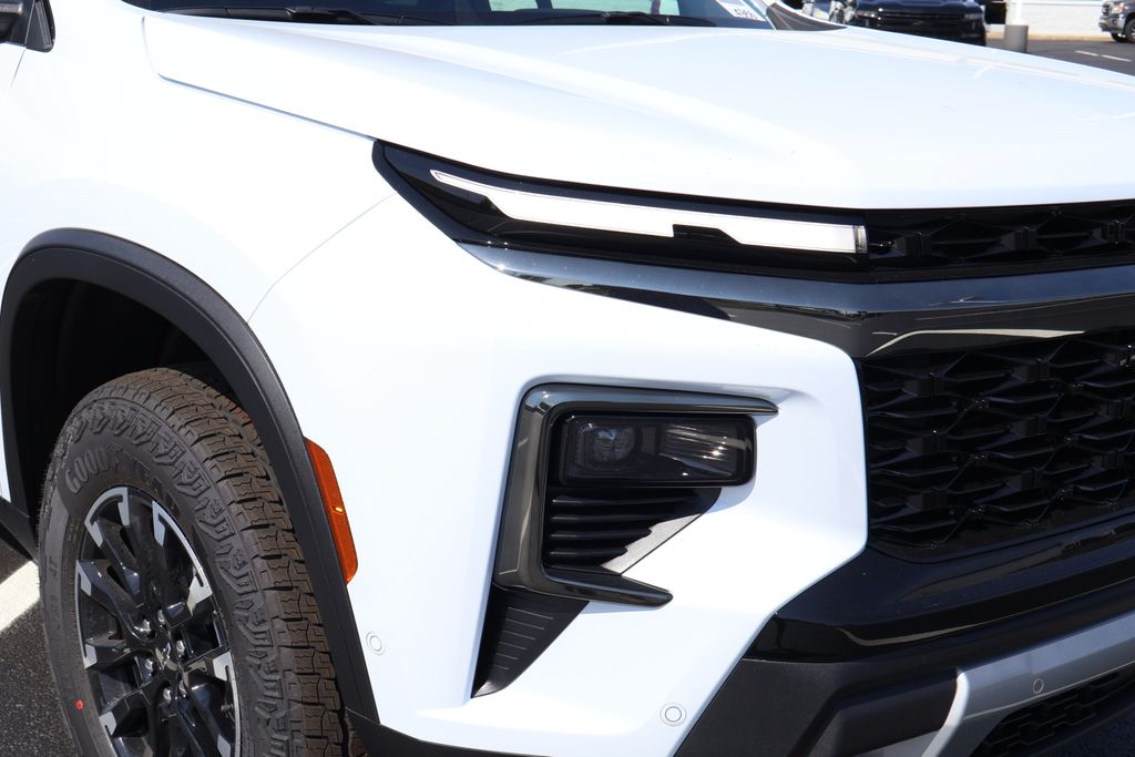 Thumbnail: 2026 Chevrolet Traverse - 3