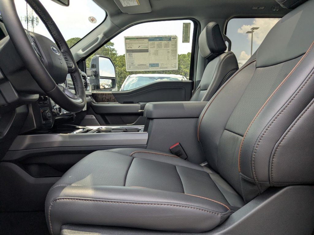 2025 Ford F-250 Super Duty Lariat