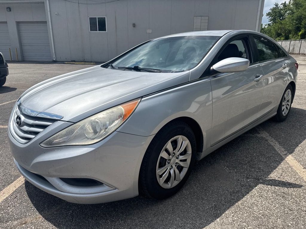 Radiant Silver Metallic 2012 Hyundai Sonata Sedan Front-Wheel Drive 6-Speed Automatic