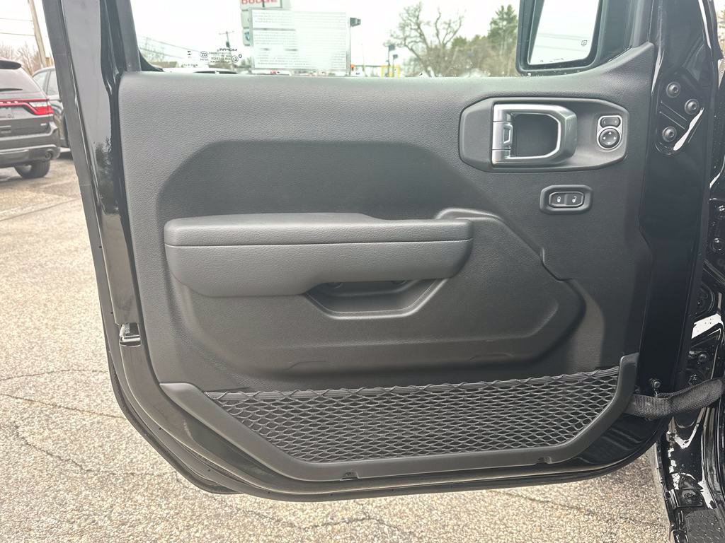 New 2025 Jeep Wrangler SUV