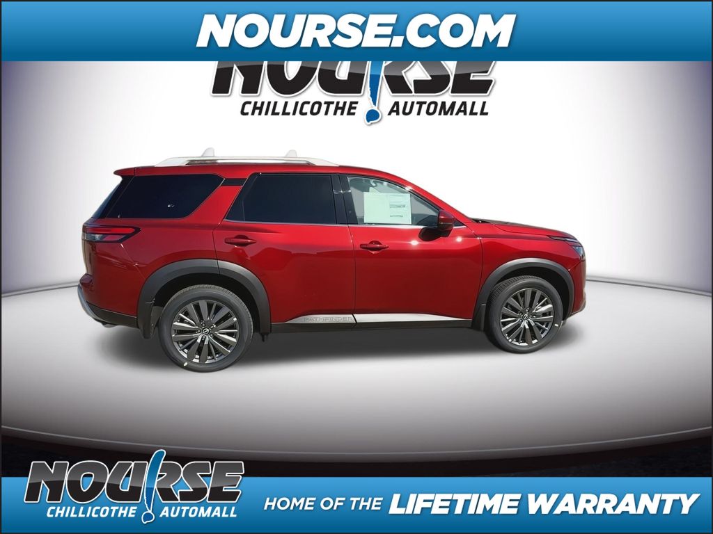 2025 Nissan Pathfinder SL photo