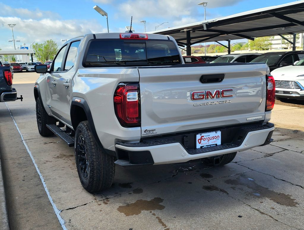 View vehicle photo 6