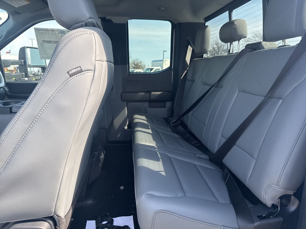 2026 Ford F-350 Chassis XL