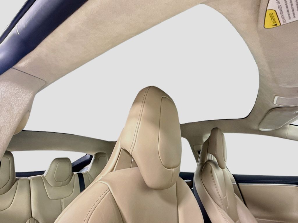 Thumbnail: 2017 Tesla Model S - 18