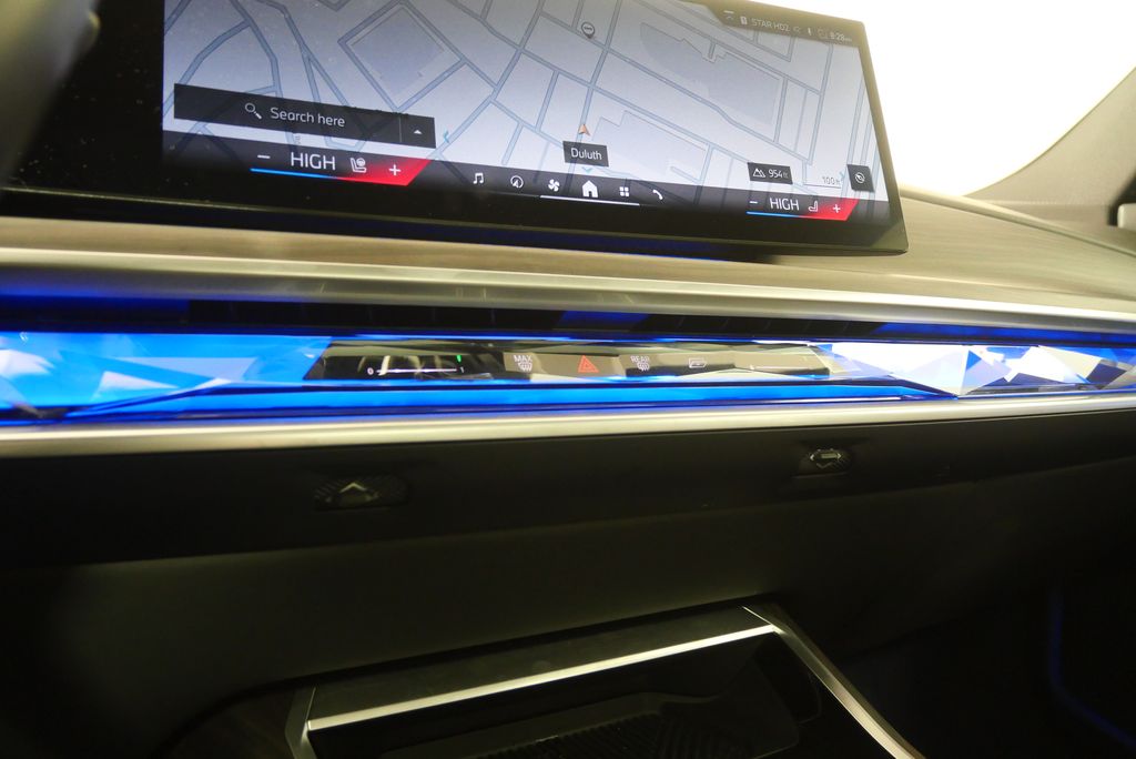 Thumbnail: 2023 BMW 7 Series - 27