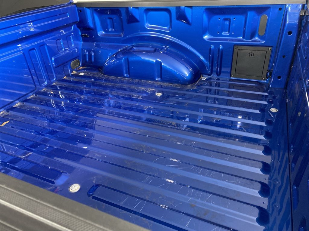 2025 Ford F-150 XLT - Photo 9