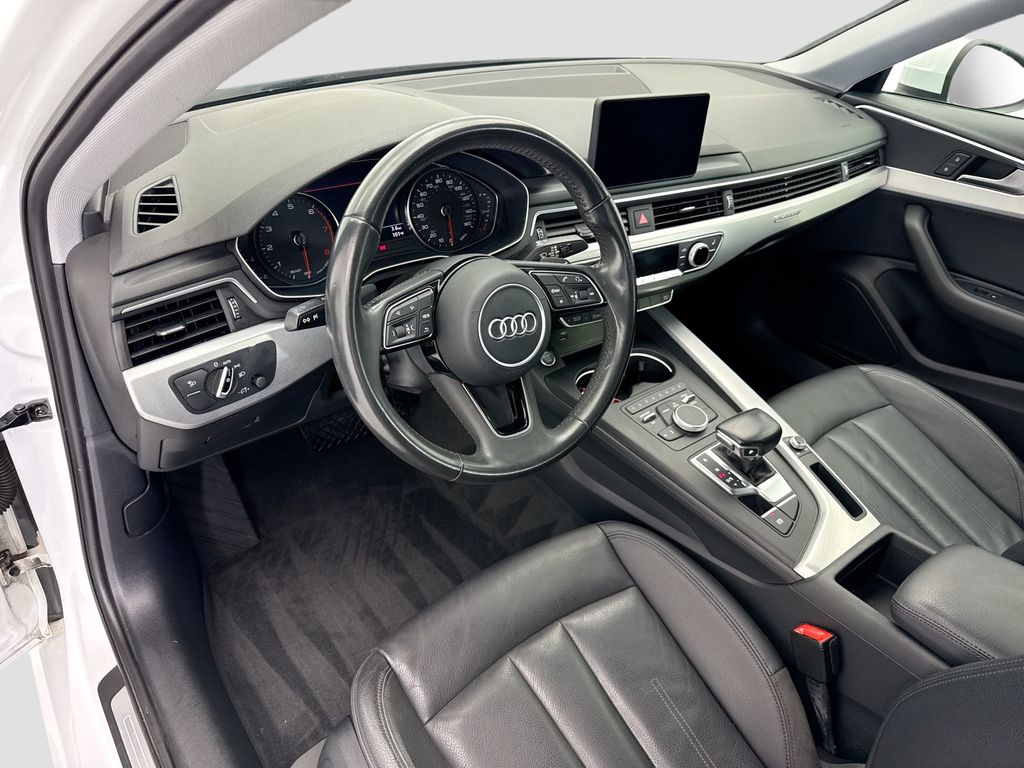 Thumbnail: 2018 Audi A4 - 9