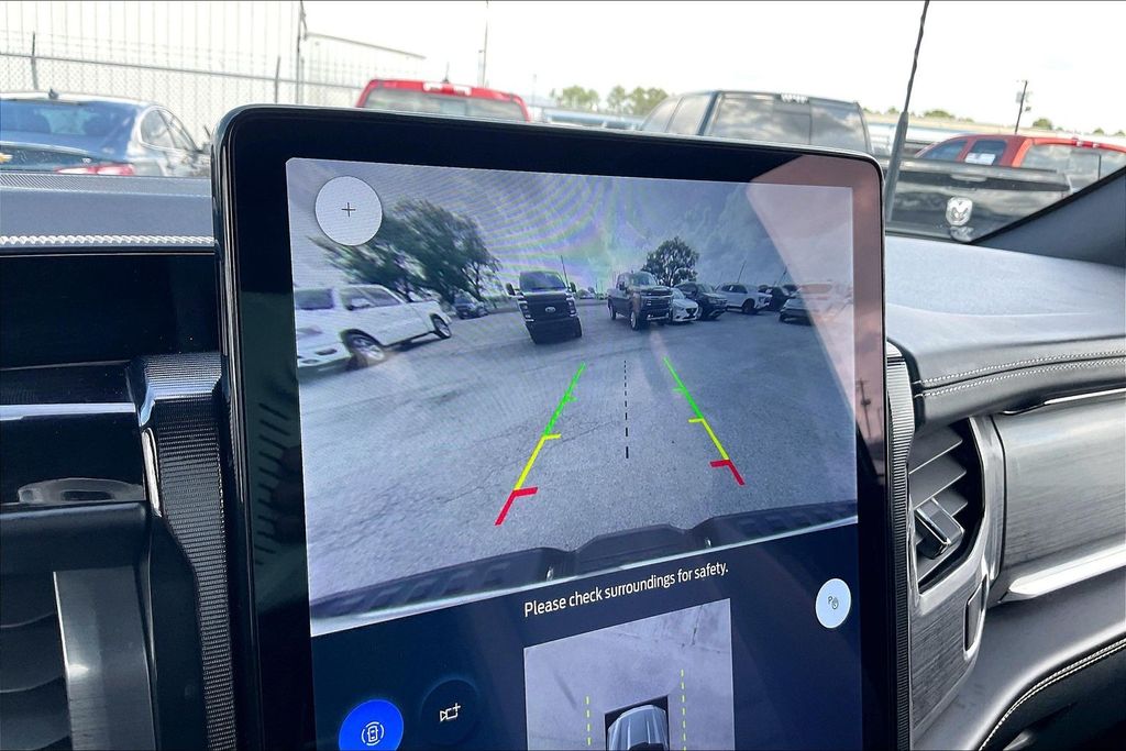 Used 2023 Ford F-150 Lightning Platinum 4D Crew Cab