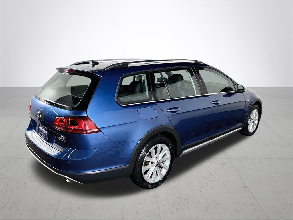 2017 Volkswagen Golf Alltrack TSI SE