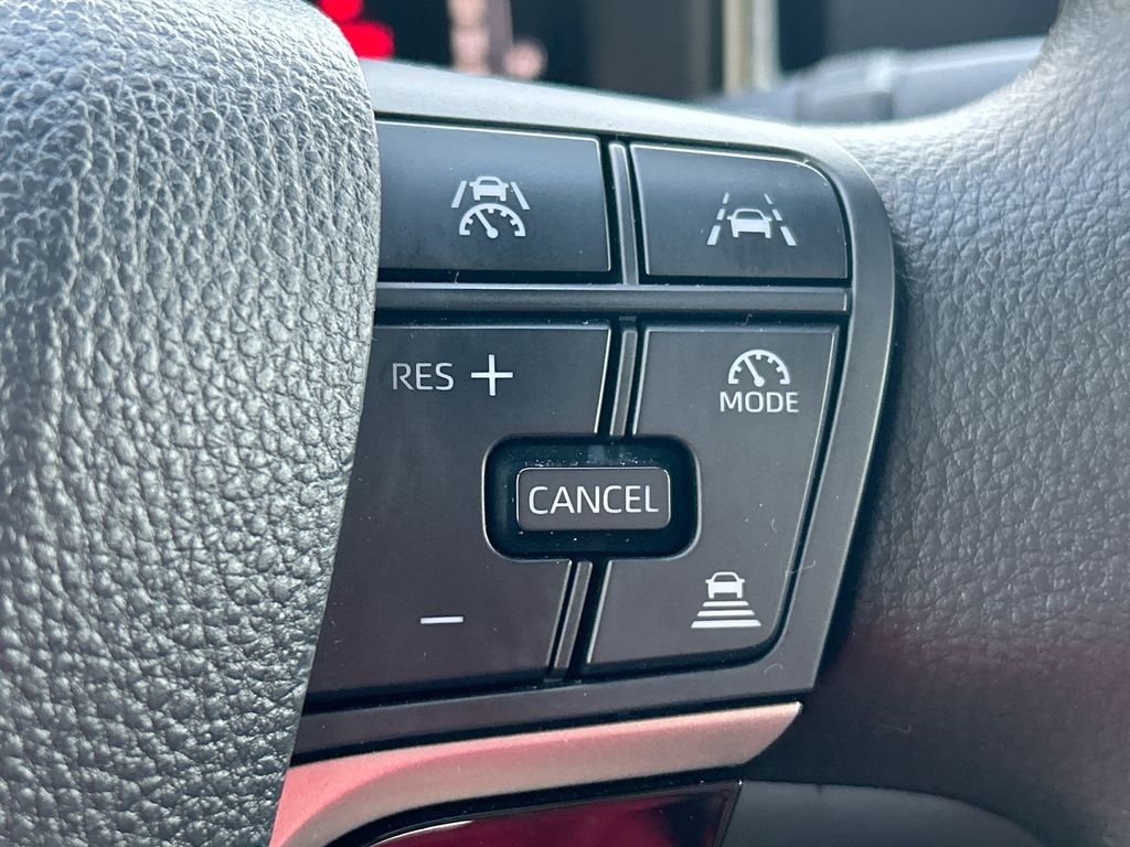 Thumbnail: 2025 Toyota Camry - 18
