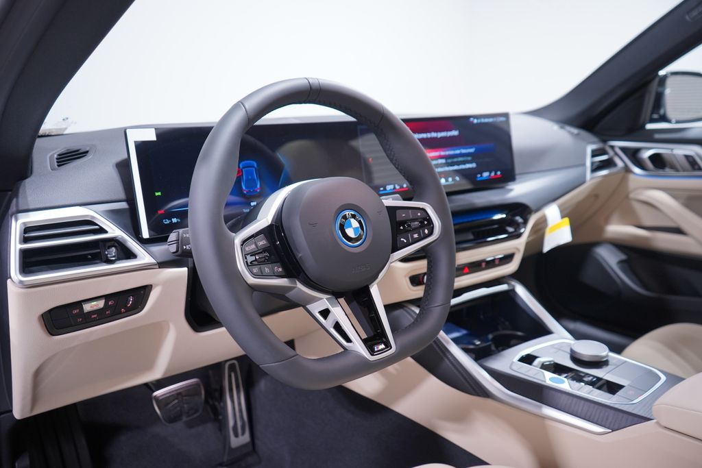 2025 BMW i4 eDrive40 6