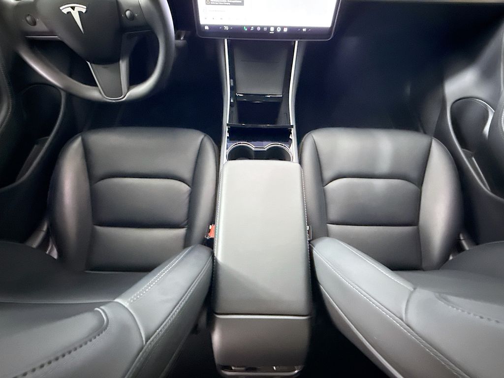 Thumbnail: 2020 Tesla Model 3 - 17